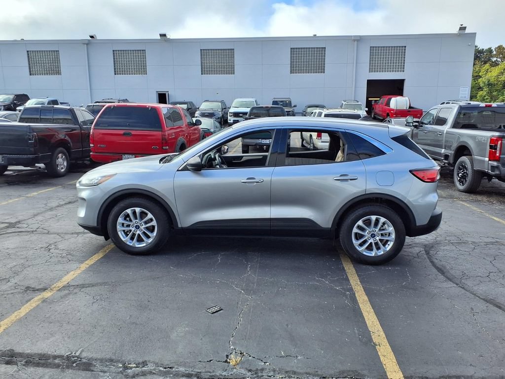 Certified 2022 Ford Escape SE w/ Convenience Package FWD image 6