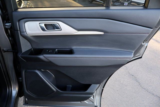 Certified 2025 Ford Explorer Active w/ Active Comfort Package image 20