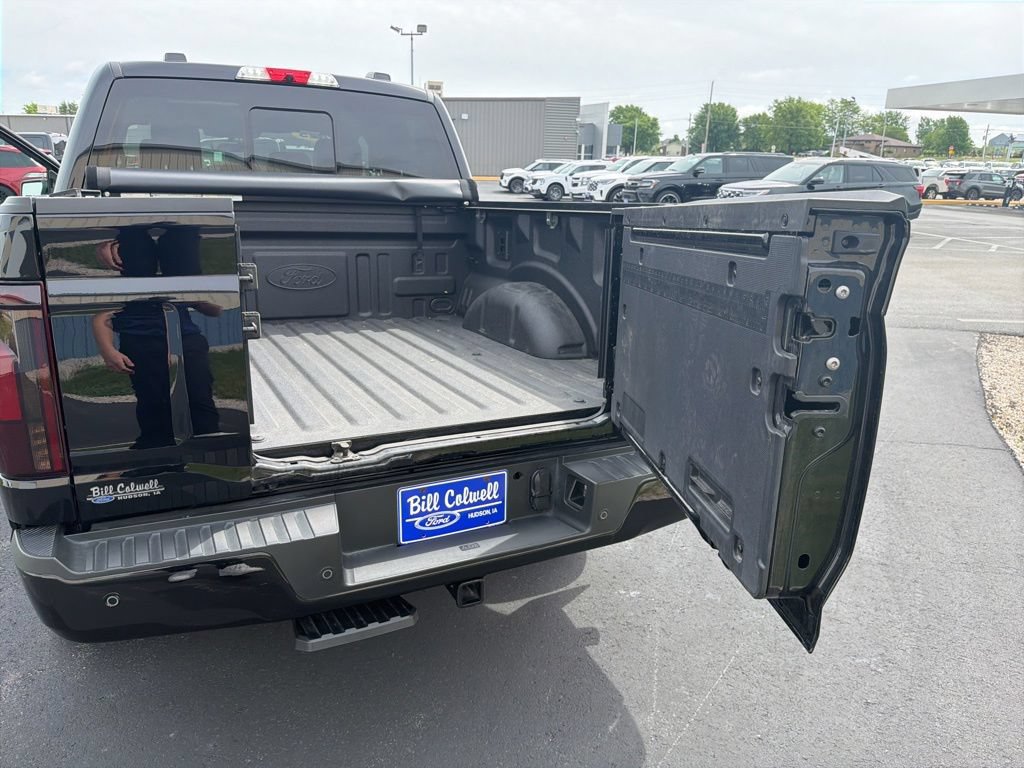 Certified 2025 Ford F150 Platinum w/ Equipment Group 702A High AWD/4WD image 16