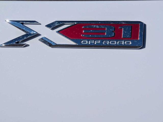 Used 2025 GMC Sierra 3500 SLE w/ SLE Convenience Package AWD/4WD image 14