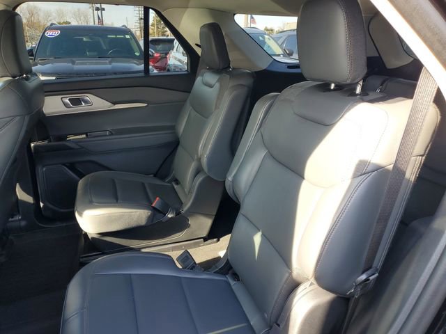 Certified 2025 Ford Explorer Active w/ Active Comfort Package AWD/4WD image 27