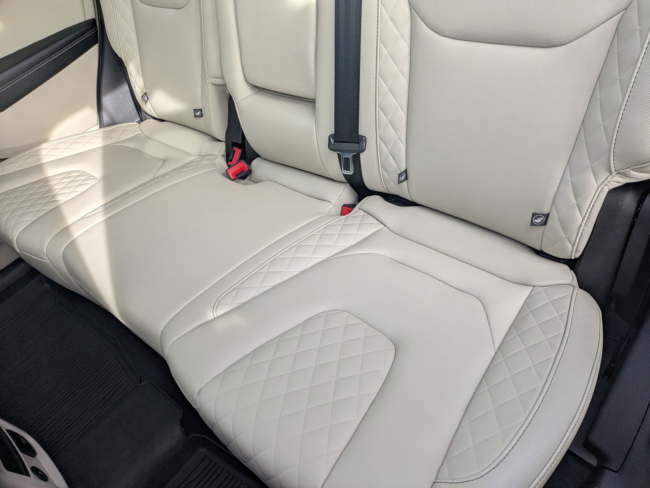 Certified 2023 Ford Edge Titanium image 30