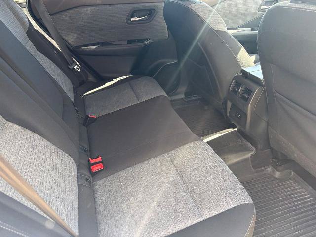 Used 2022 Nissan Rogue SV AWD/4WD image 9