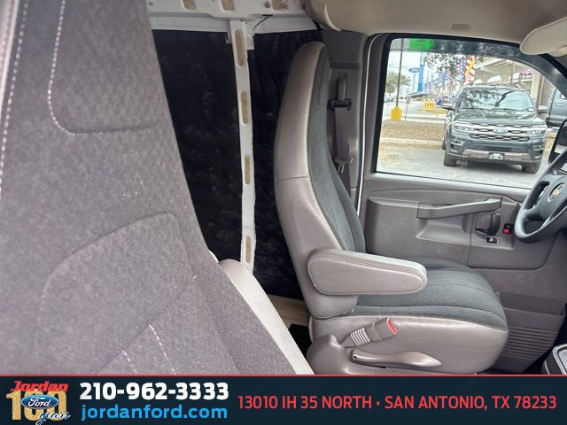 Used 2019 Chevrolet Express 2500 Work Van w/ Driver Convenience Package image 10