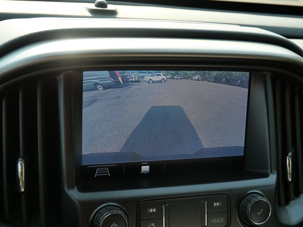 Used 2022 Chevrolet Colorado Z71 AWD/4WD image 27
