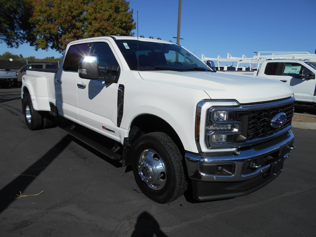 Certified 2024 Ford F350 Lariat w/ Lariat Ultimate Package AWD/4WD image 7