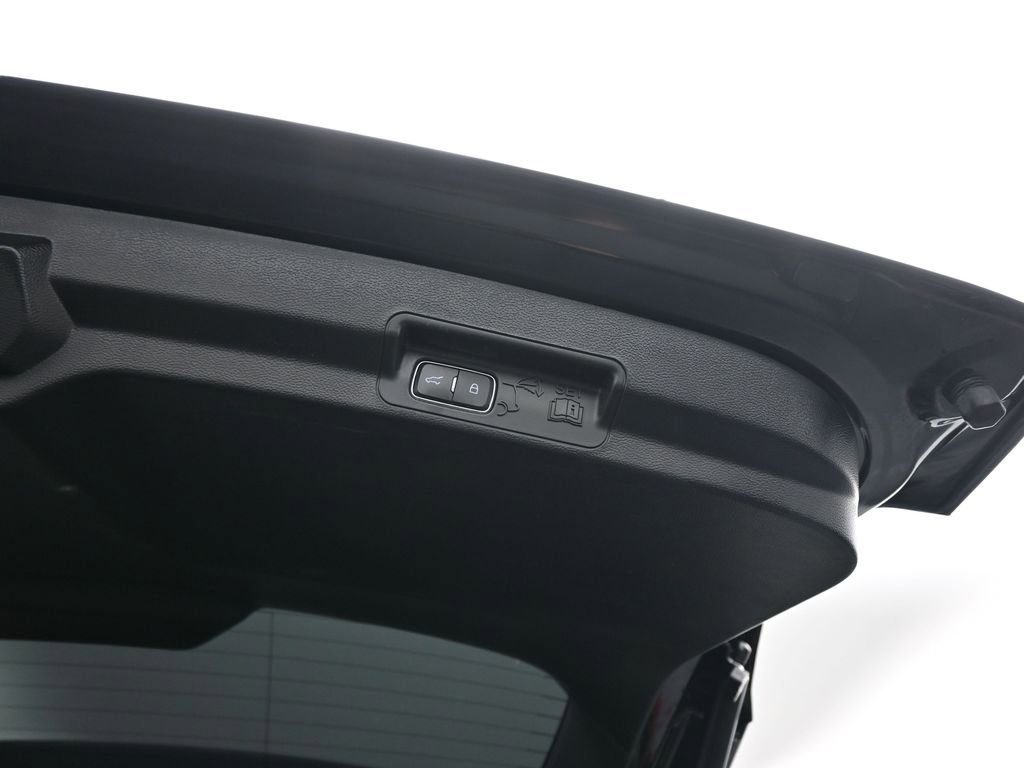 Certified 2023 Ford Explorer XLT w/ Equipment Group 202A image 28