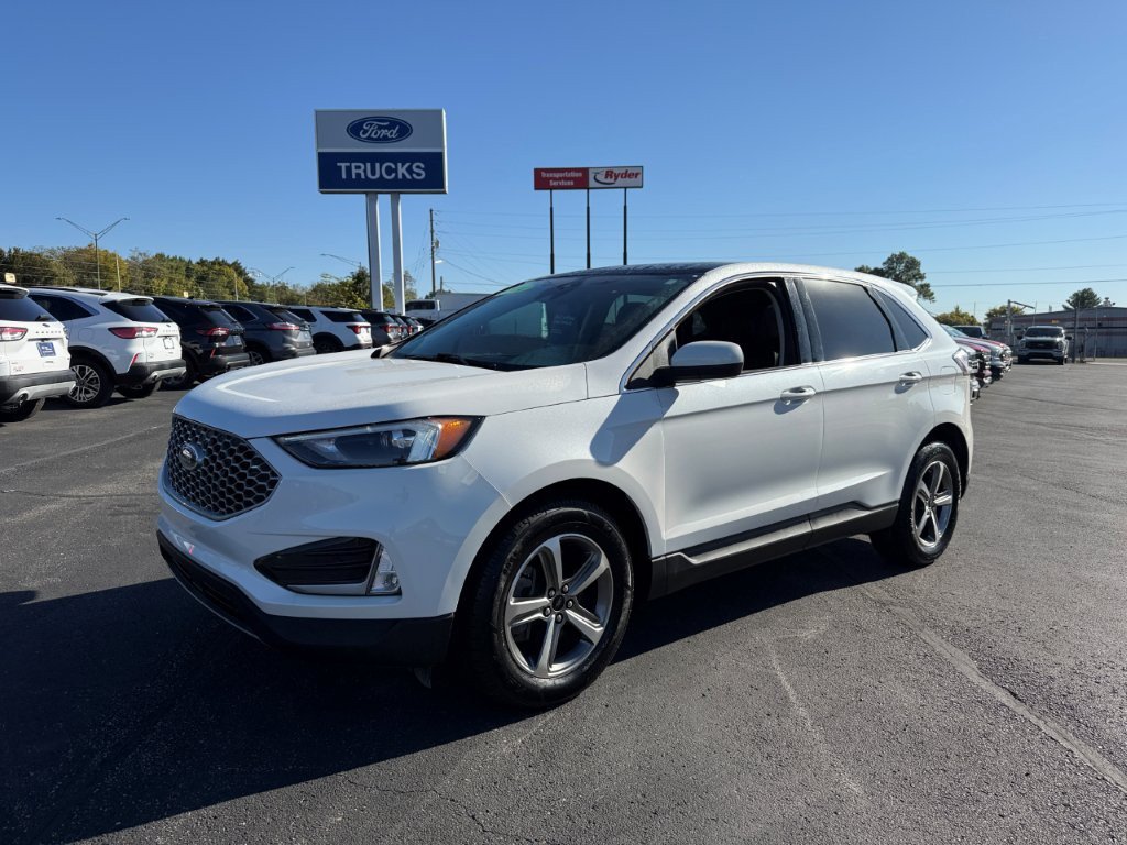Certified 2024 Ford Edge SEL w/ Convenience Package AWD/4WD image 4