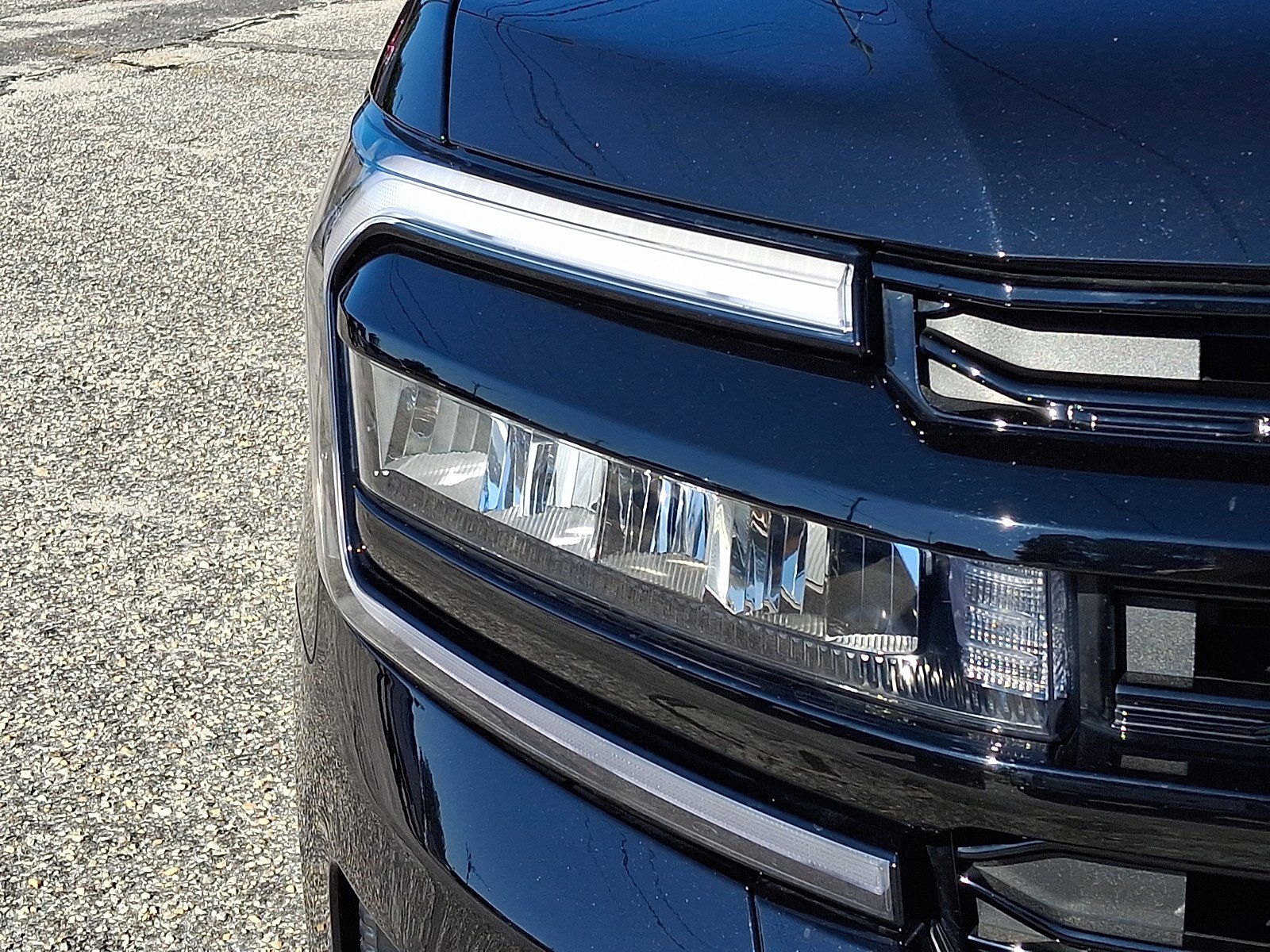 Certified 2024 Ford Expedition Limited AWD/4WD image 8