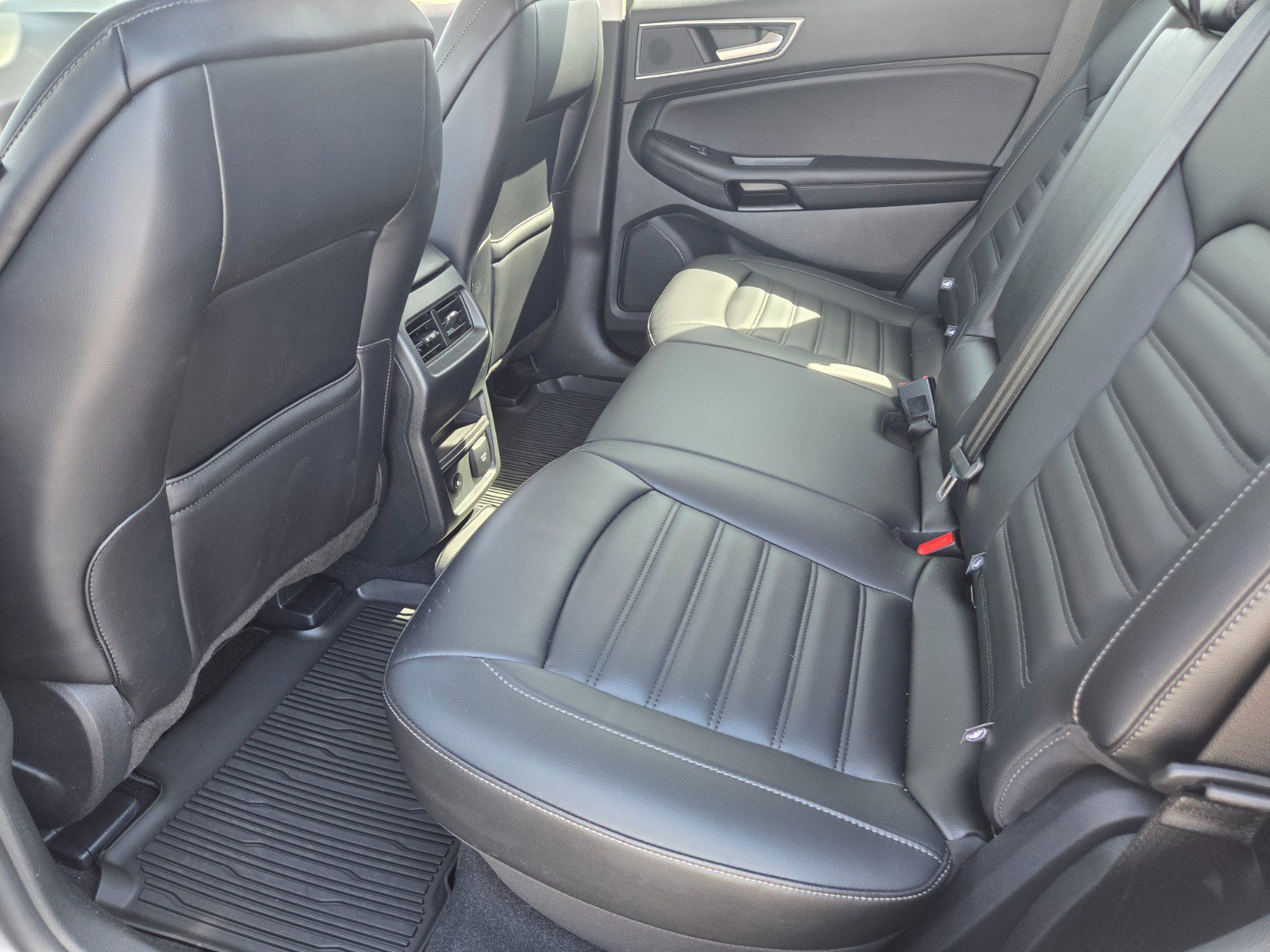 Certified 2024 Ford Edge SEL w/ Convenience Package AWD/4WD image 13