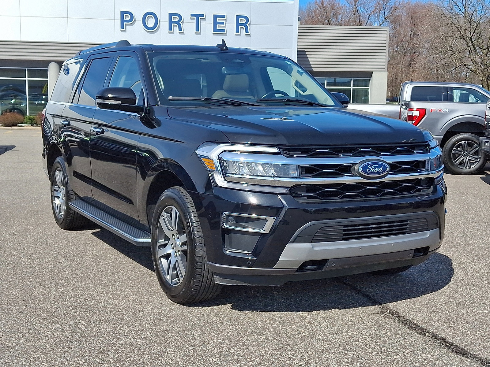Certified 2023 Ford Expedition Limited image 11
