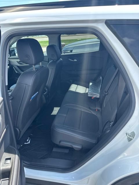 Used 2025 Chevrolet Blazer LT w/ Midnight/Sport Edition FWD image 7