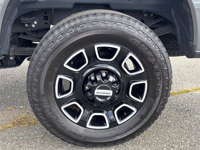 Certified 2025 Ford F350 Platinum w/ FX4 Off-Road Package AWD/4WD image 24