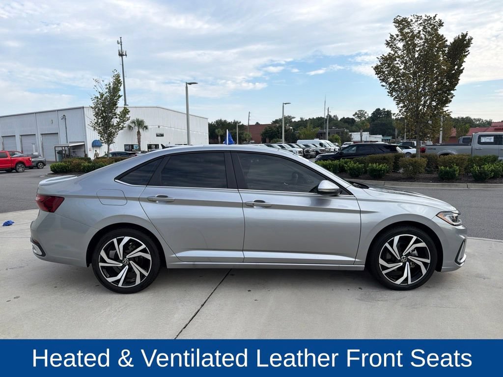 Used 2025 Volkswagen Jetta SEL FWD video 2