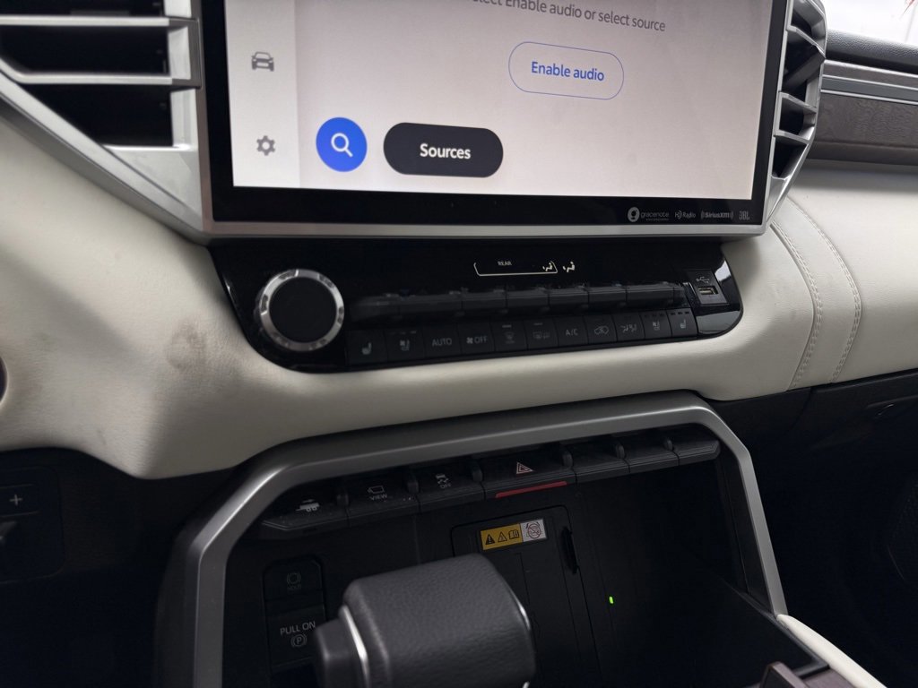 Used 2024 Toyota Sequoia Capstone image 18