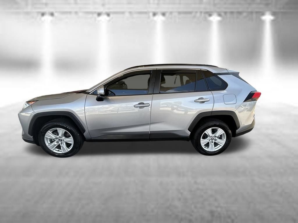 Used 2020 Toyota RAV4 XLE FWD image 8