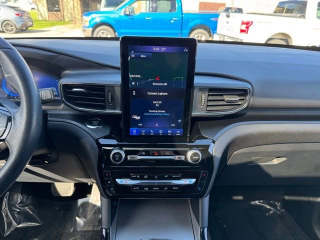 Certified 2022 Ford Explorer ST w/ Equipment Group 401A AWD/4WD image 2