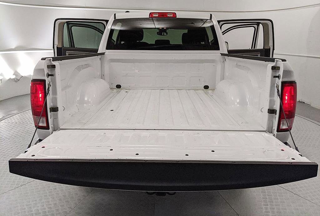 Used 2023 RAM 1500 Classic SLT AWD/4WD image 7