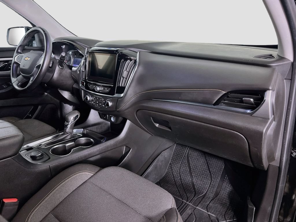 Used 2021 Chevrolet Traverse LT w/ LPO, Floor Liner Package AWD/4WD image 35