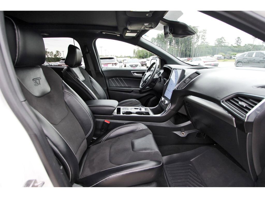 Certified 2022 Ford Edge ST w/ Equipment Group 401A AWD/4WD image 30
