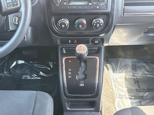 Used 2017 Jeep Patriot Sport FWD image 12