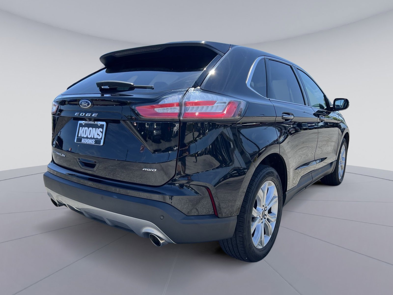 Certified 2023 Ford Edge Titanium w/ Cargo Accessory Package AWD/4WD image 16