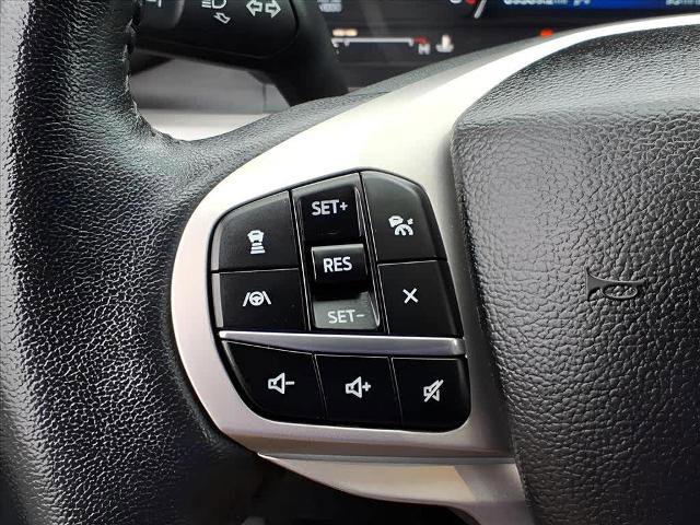 Certified 2023 Ford Explorer XLT w/ Equipment Group 202A image 23