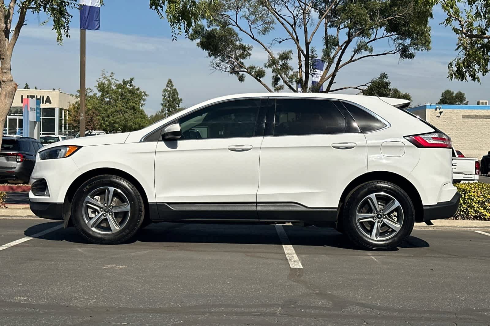 Certified 2024 Ford Edge SEL w/ Convenience Package AWD/4WD image 6