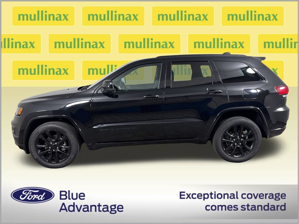 Used 2020 Jeep Grand Cherokee Altitude AWD/4WD image 10