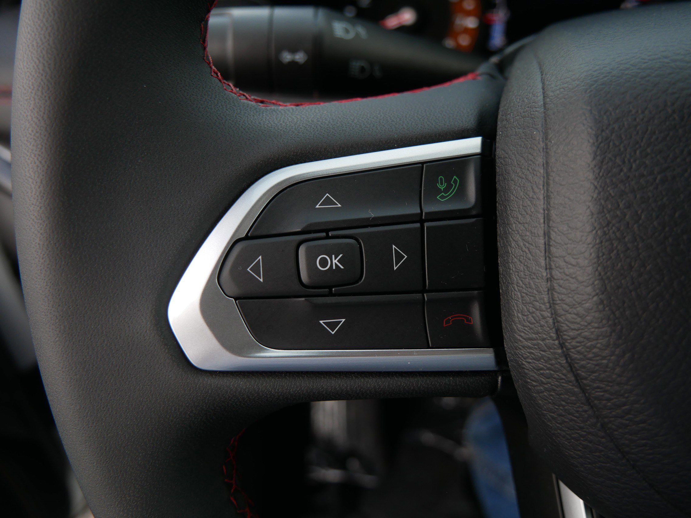 Used 2024 Jeep Compass Trailhawk image 27