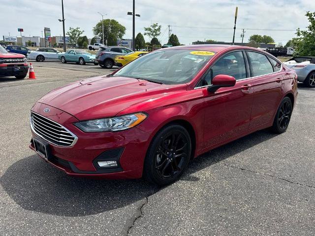 Certified 2020 Ford Fusion SE w/ Equipment Group 151A FWD image 2