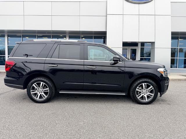 Certified 2023 Ford Expedition Limited image 3