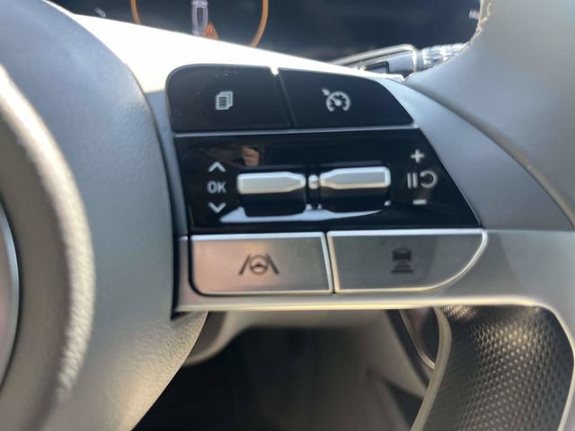 Used 2023 Hyundai Elantra SEL w/ Convenience Package FWD image 23
