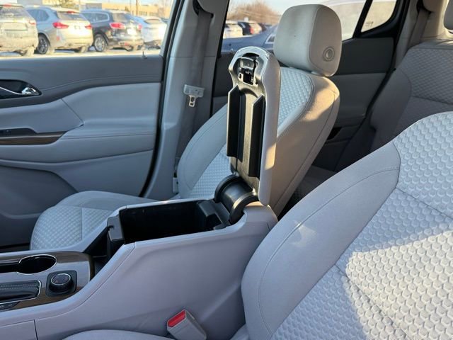 Used 2019 GMC Acadia SLE w/ LPO, Floor Liner Package image 32