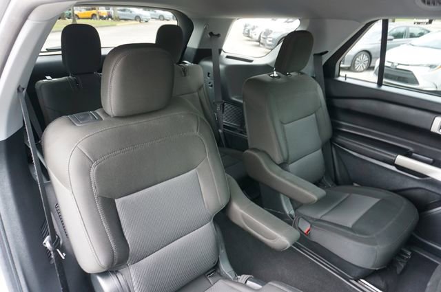 Certified 2023 Ford Explorer XLT image 28