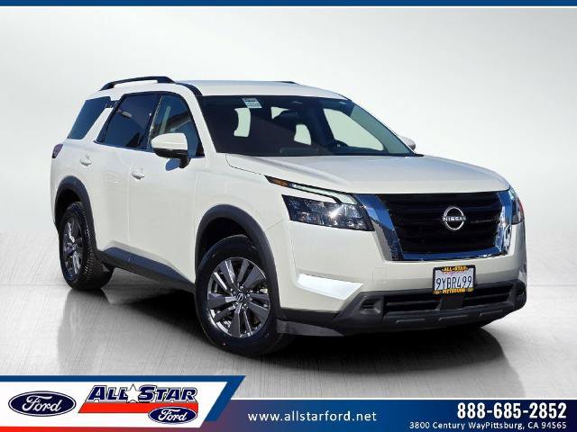 Used 2024 Nissan Pathfinder SV