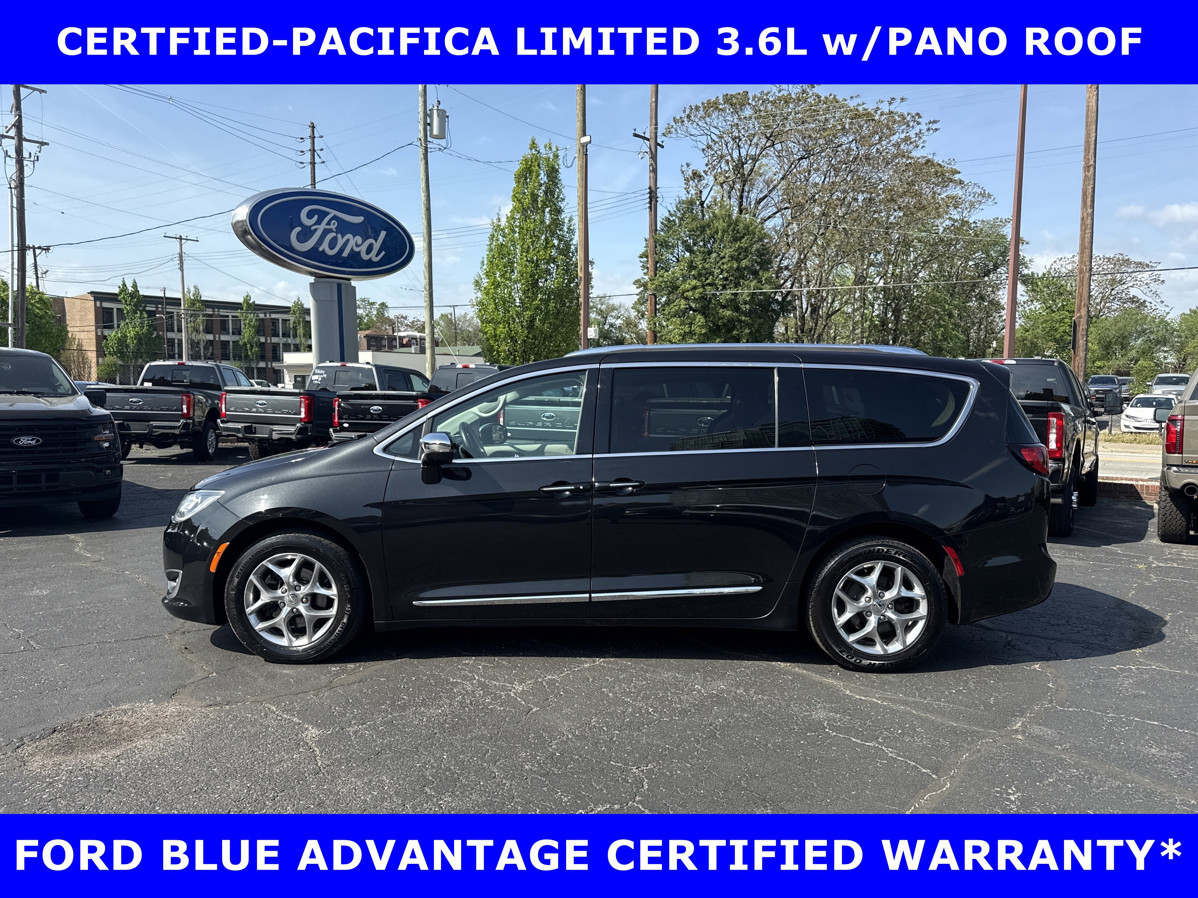 Used 2018 Chrysler Pacifica Limited FWD image 3