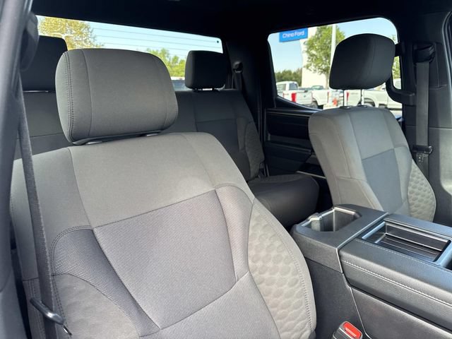 Used 2025 Toyota Tundra SR5 w/ SR5 Convenience Package AWD/4WD image 34