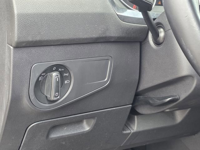 Used 2021 Volkswagen Tiguan SE R-Line image 19