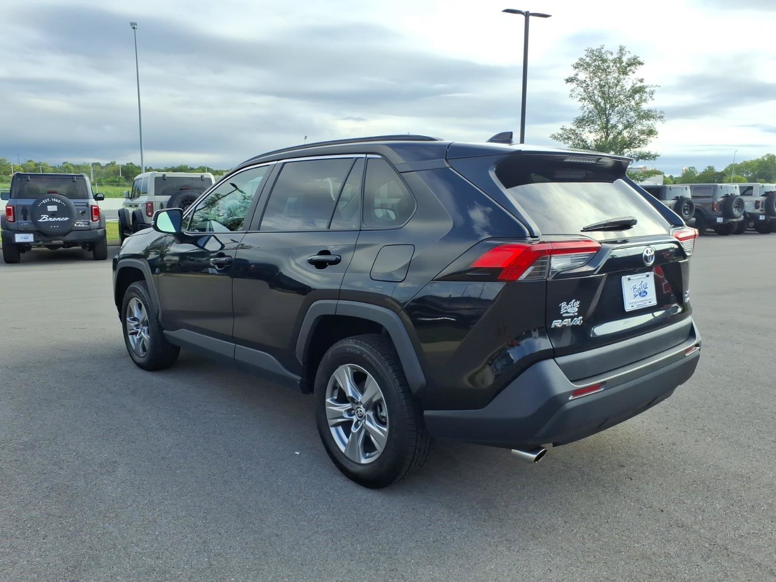 Used 2024 Toyota RAV4 XLE AWD/4WD image 5