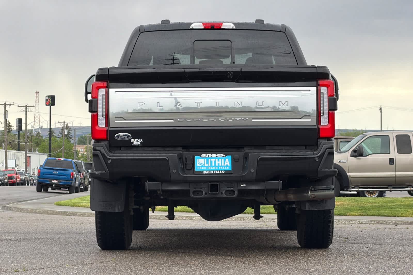 Certified 2025 Ford F350 Platinum w/ Platinum Plus Package AWD/4WD image 7