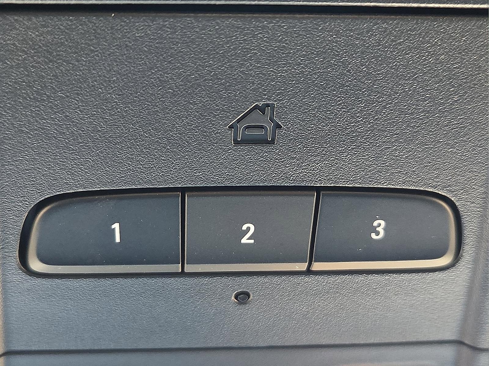 Used 2024 Cadillac XT6 Luxury image 22