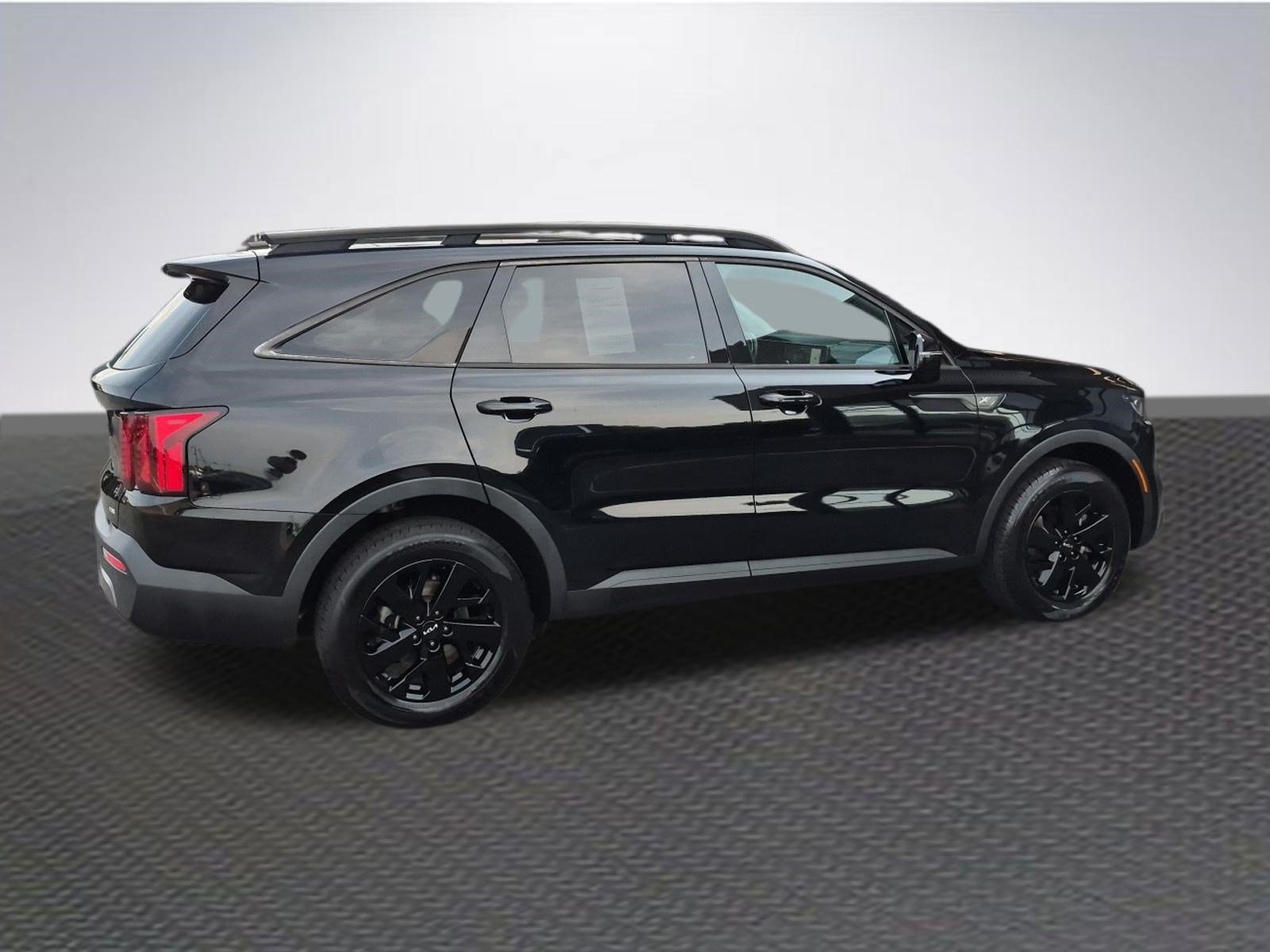 Used 2023 Kia Sorento S w/ Panoramic Sunroof Package AWD/4WD image 4
