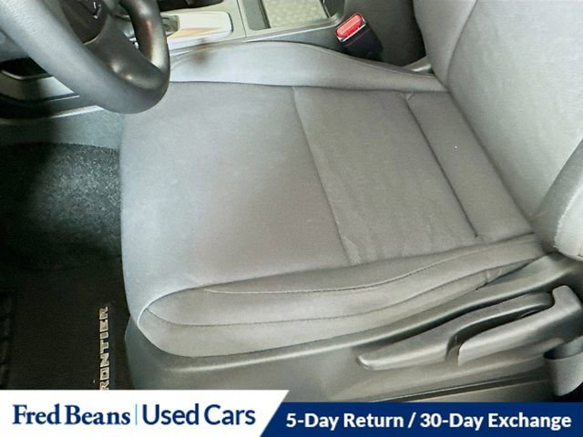 Used 2024 Nissan Frontier S image 21