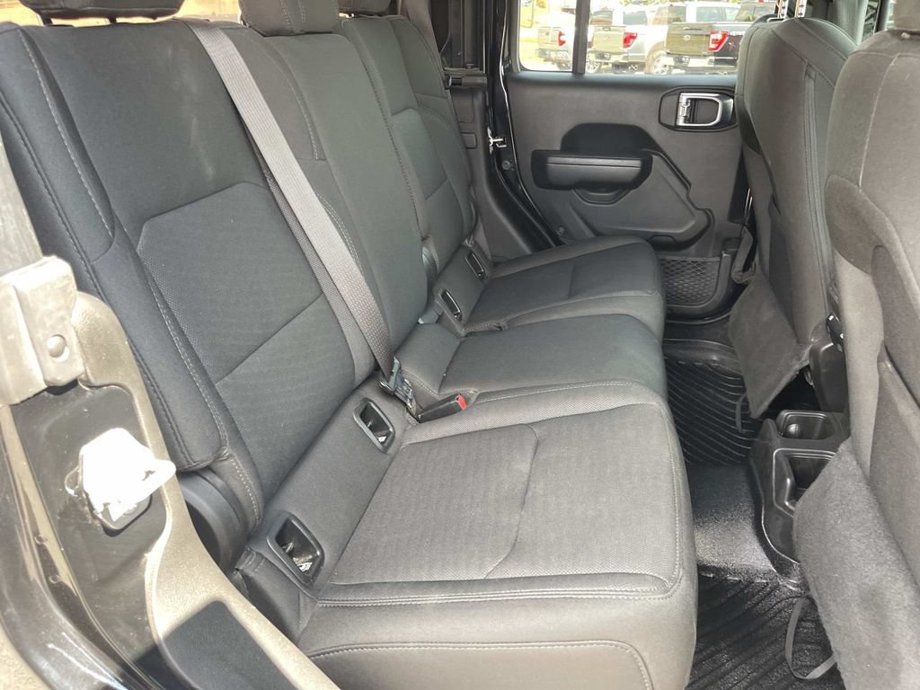 Used 2022 Jeep Gladiator Sport AWD/4WD image 23