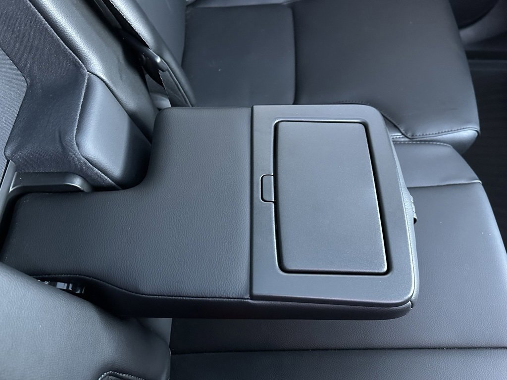 Used 2023 Volvo XC90 B5 Core w/ Protection Package Premier image 21