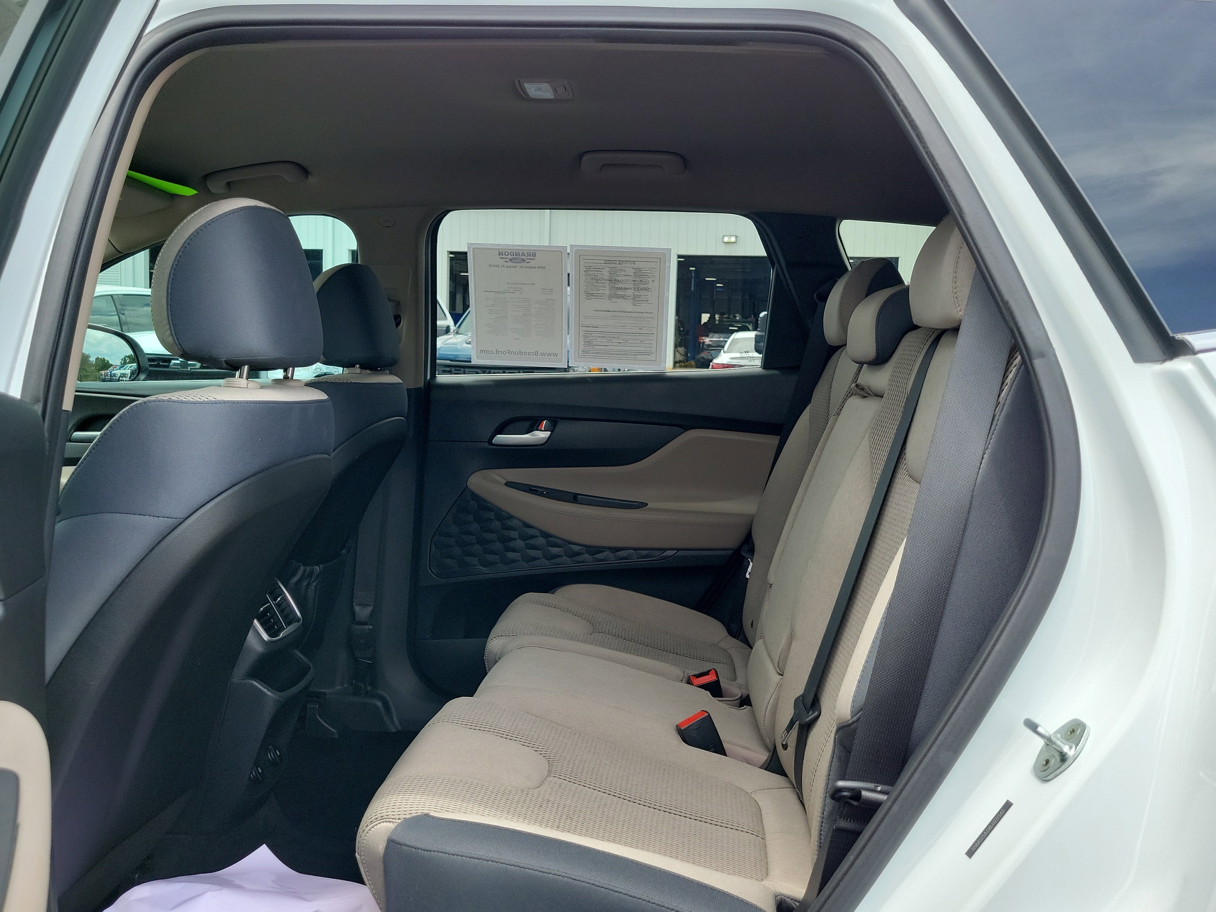 Used 2020 Hyundai Santa Fe SE FWD image 12