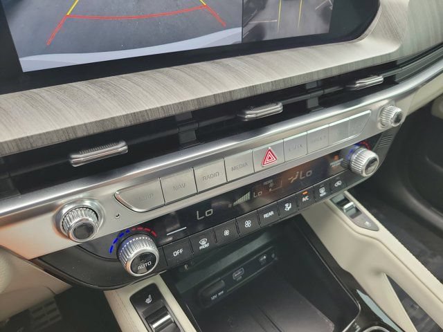 Used 2024 Kia Telluride SX FWD image 23