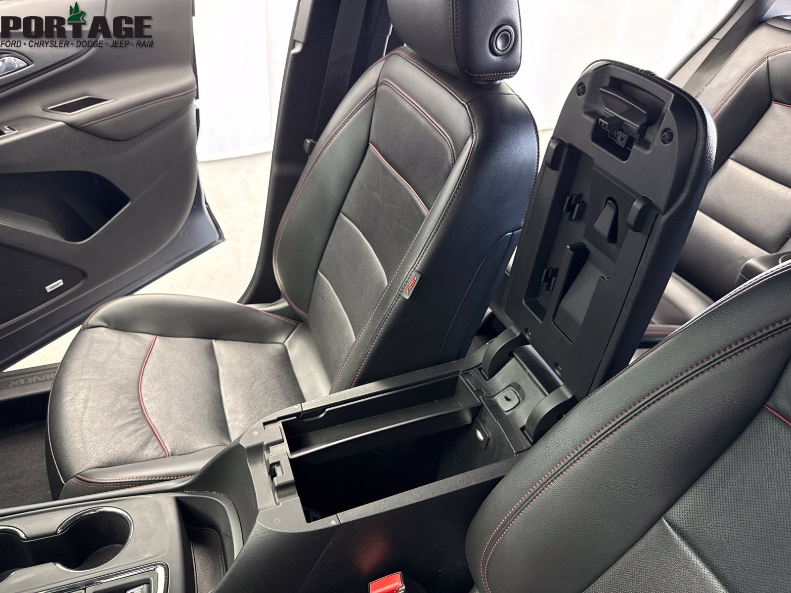 Used 2022 Chevrolet Equinox RS w/ RS Leather Package AWD/4WD image 20