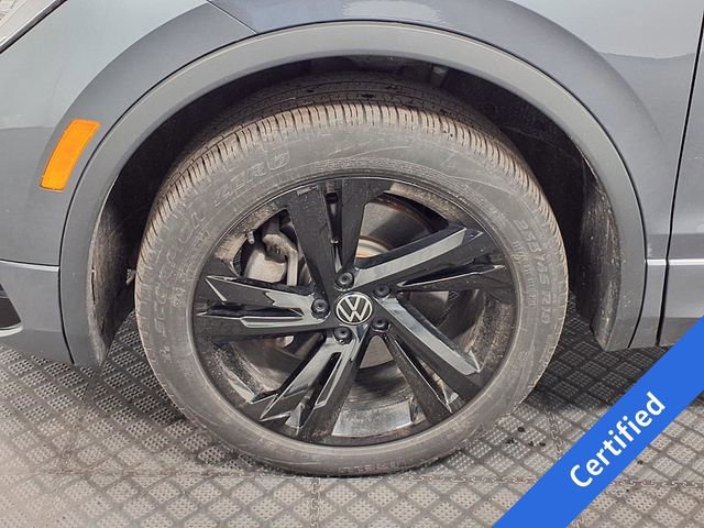 Used 2024 Volkswagen Tiguan SE R-Line AWD/4WD image 28